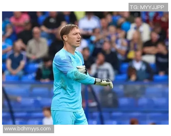 特兰米尔对阵沃特福德精彩比赛录像回顾与分析