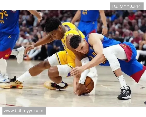 西部决赛湖人与掘金第三场精彩回放分析与赛后点评 西部决赛湖人与掘金第三场精彩回放分析与赛后点评