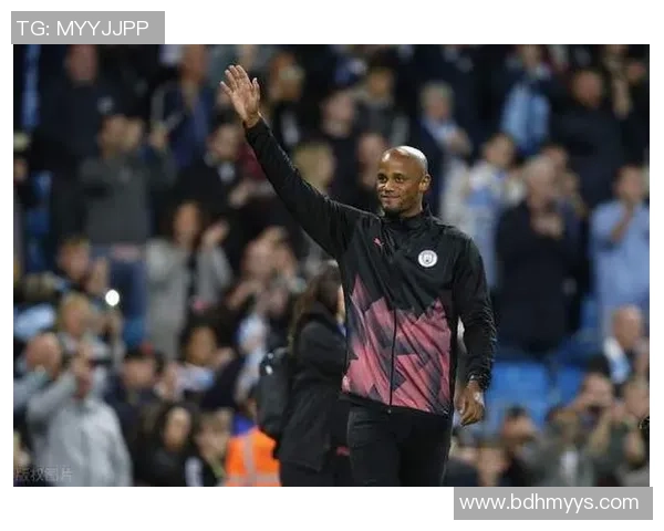 前沙尔克体育总监：孔帕尼带伯恩利前咱们触摸了他，他很实在