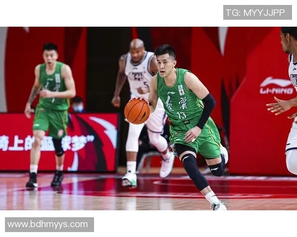 本可扳平！为何最终20秒连丢3个前场篮板？贾磊：郭导用错一人